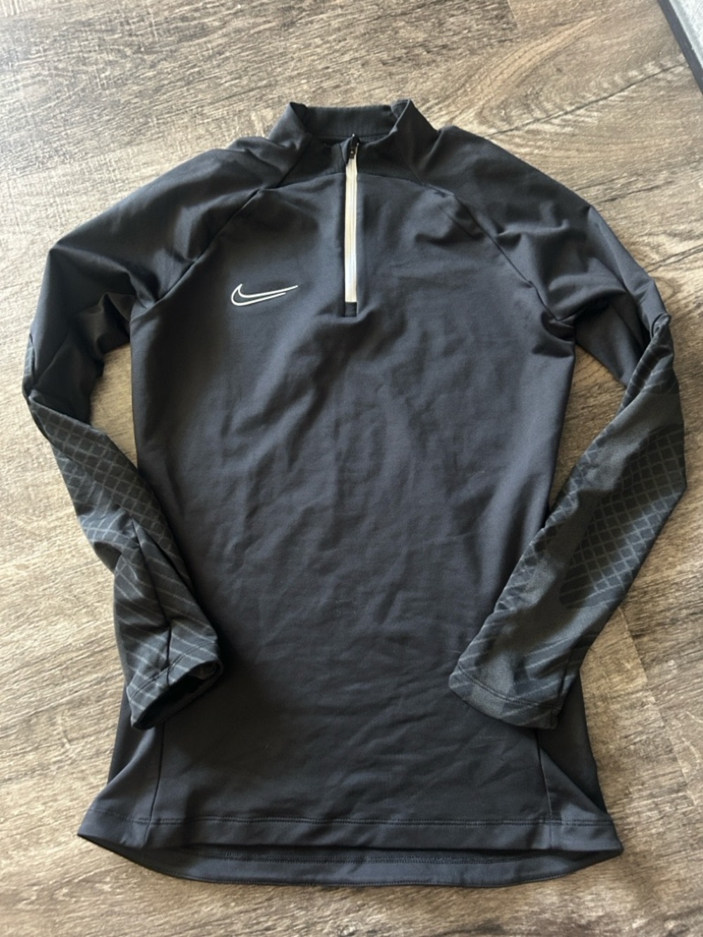 Nike Black Half-Zip Athletic Pullover with Patterned Sleeves